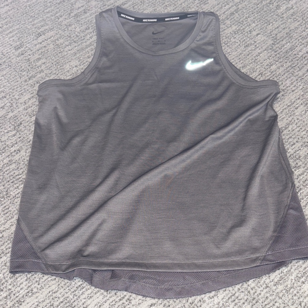 Nike Women’s Gray Reflective Swoosh Tank Top